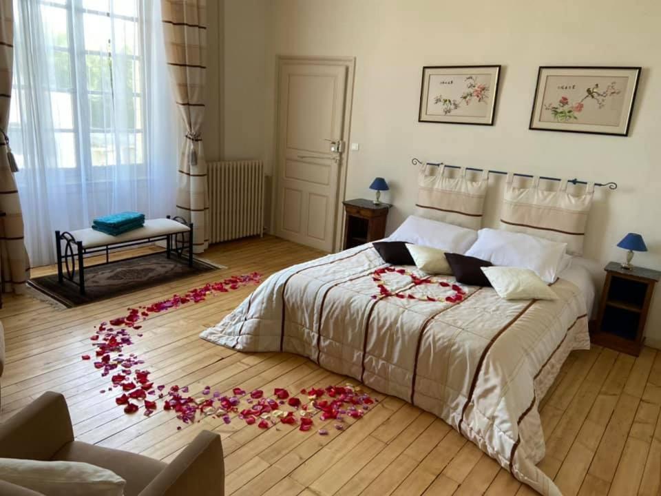 Bed and Breakfast Demeure De Beaulieu Le Coudray-Macouard Esterno foto