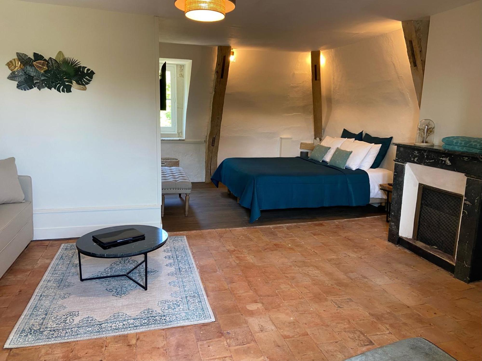 Bed and Breakfast Demeure De Beaulieu Le Coudray-Macouard Esterno foto